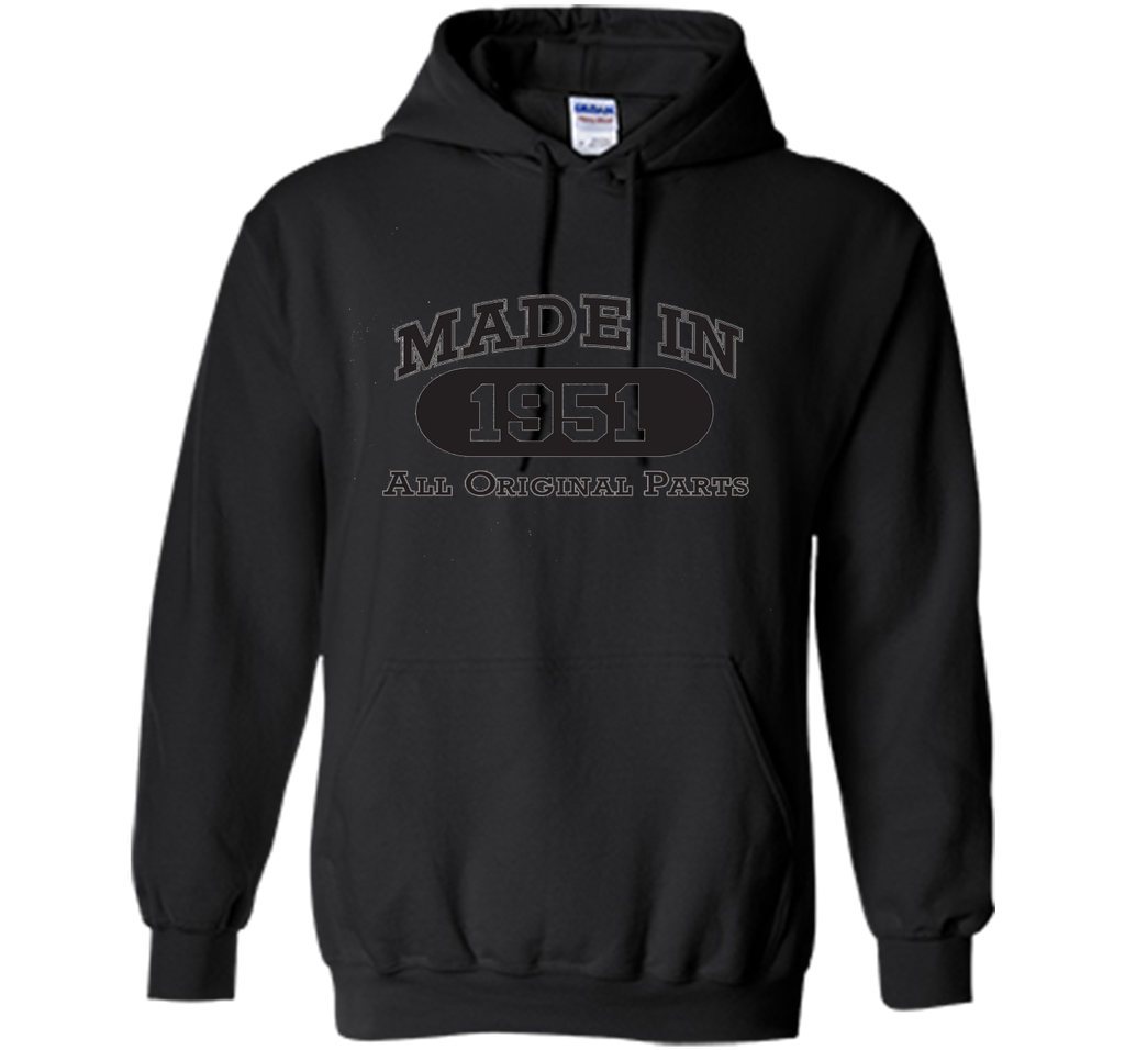 Born in 1951 T-shirt - hot trend birthday gift