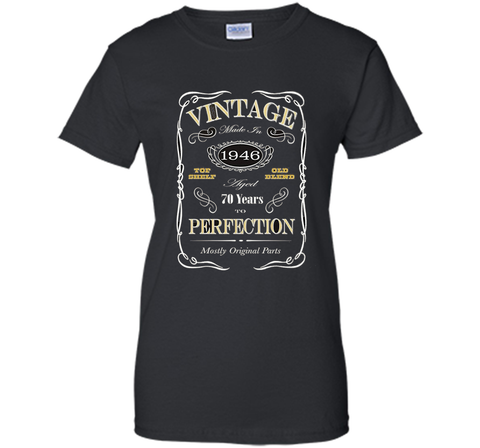 70th Birthday Gift T-Shirt - Born In 1946 - Vintage