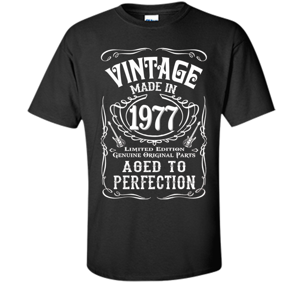 Vintage Made In 1977 Birthday Gift Idea T Shirt