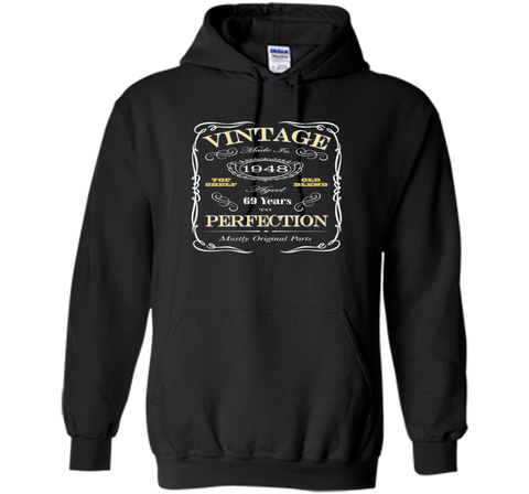 69th Birthday Gift T-Shirt - Born In 1948 Vintage Style