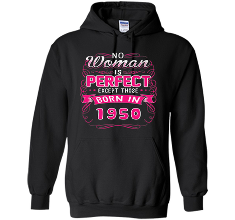 Born in 1950, perfect woman tshirt. Best for birthday gift
