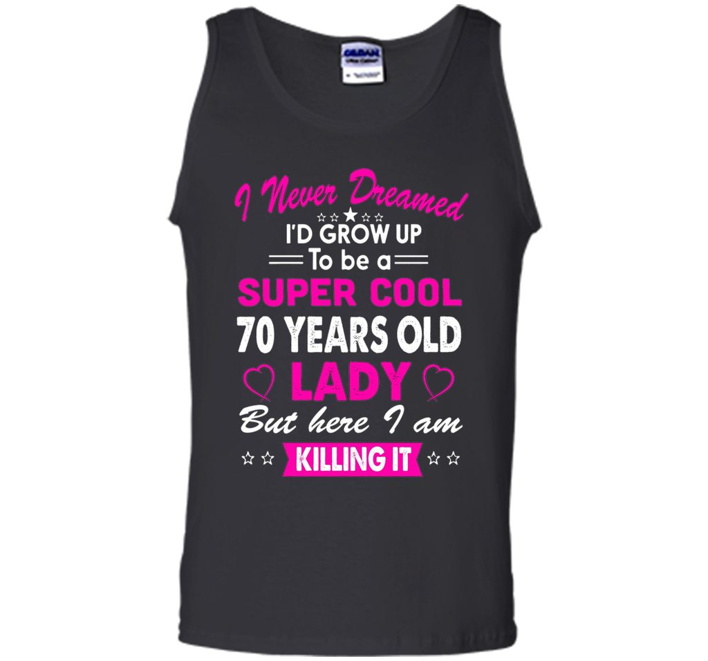 70 Years Old Women's T-Shirt Birthday Gift Born in 1946