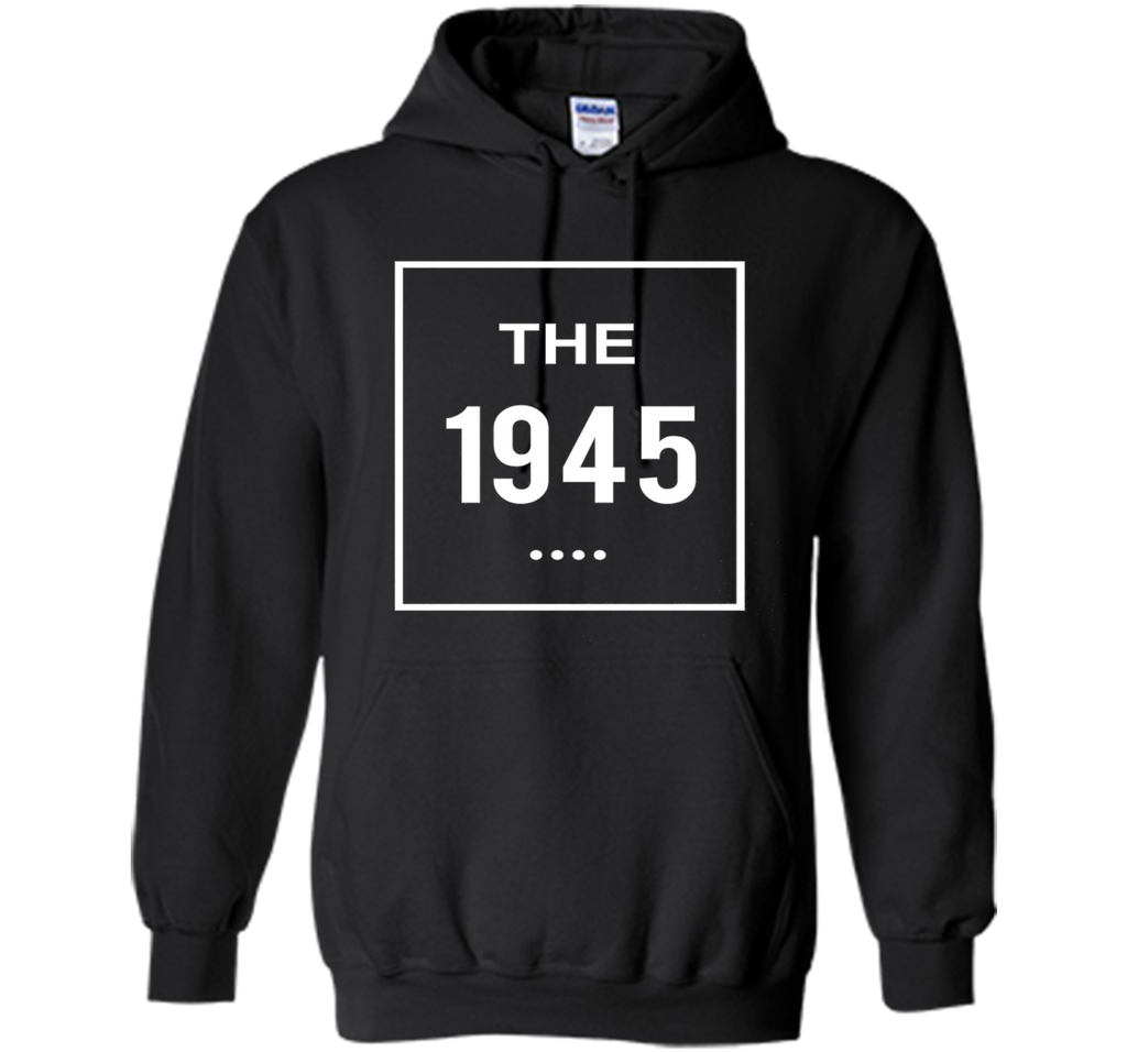 Perfect Gift For 71st Birthday. Made In 1945 T-Shirt.