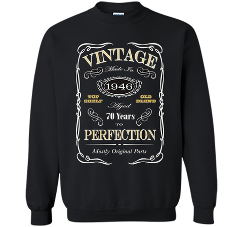 70th Birthday Gift T-Shirt - Born In 1946 - Vintage