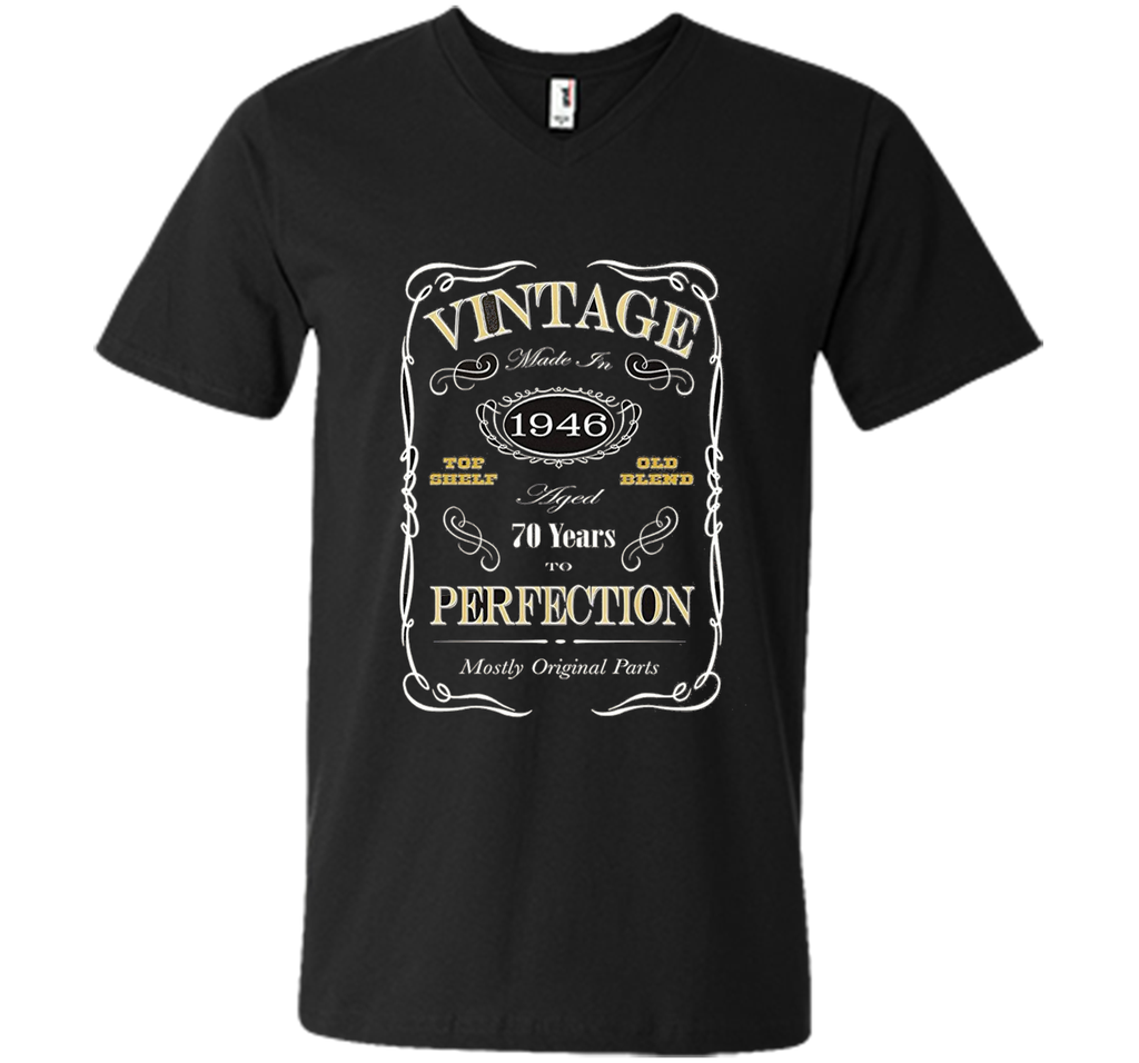 70th Birthday Gift T-Shirt - Born In 1946 - Vintage