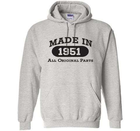 Born in 1951 T-shirt - hot trend birthday gift